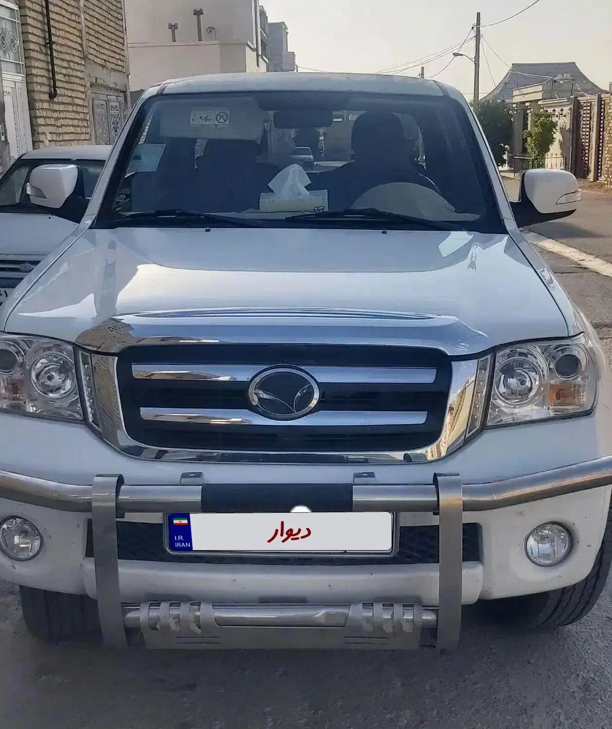 کاپرا ۲|خودرو سواری و وانت|شیراز, پادگان نیروی هوایی بعثت|دیوار