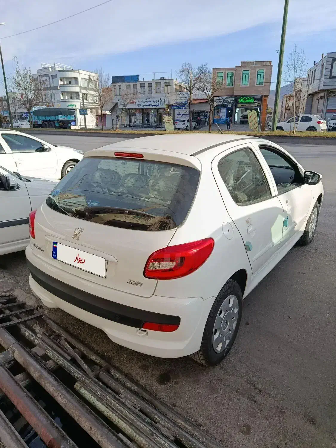 207 فلز 404 بدون نقطه برویت صفر|خودرو سواری و وانت|قم, بکایی|دیوار