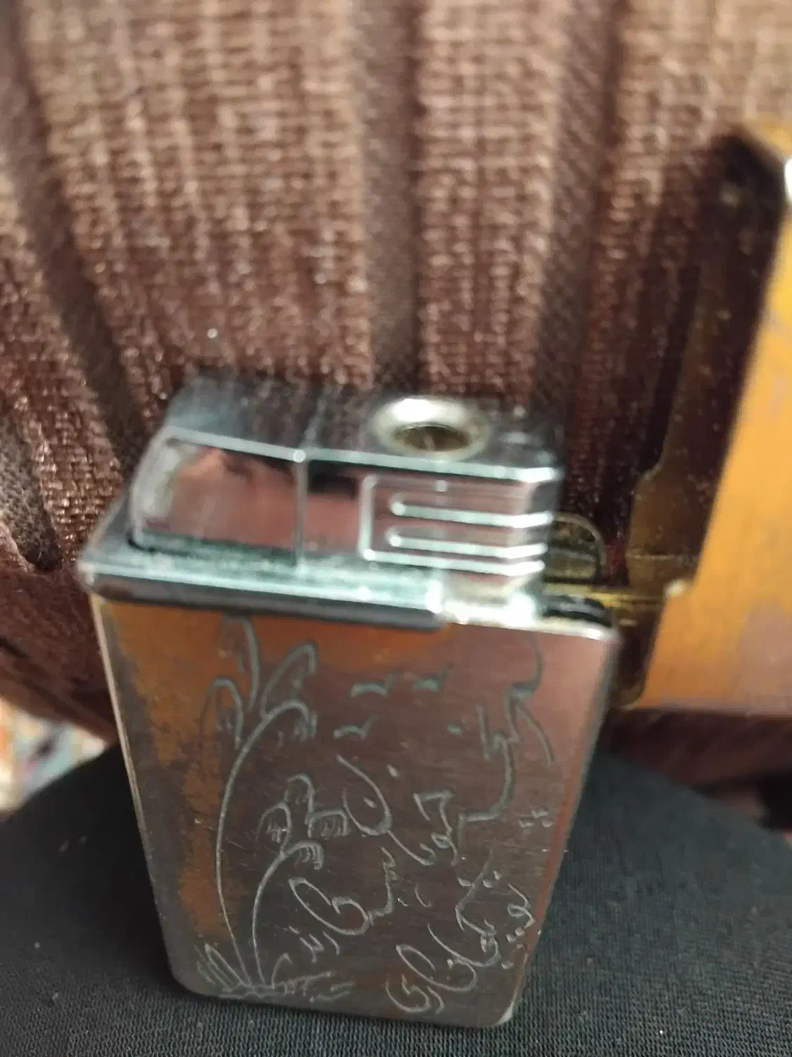 فندک عتیقه|کلکسیون اشیاء عتیقه|تلو, |دیوار