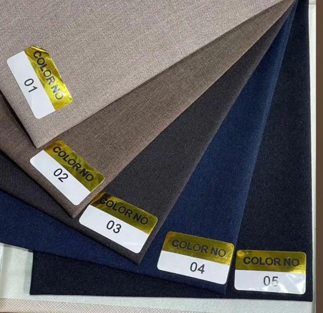 فروش انواع پارچه های مانتویی،شومیزی،شلواری و کُتی|عمده‌فروشی|تهران, بازار|دیوار