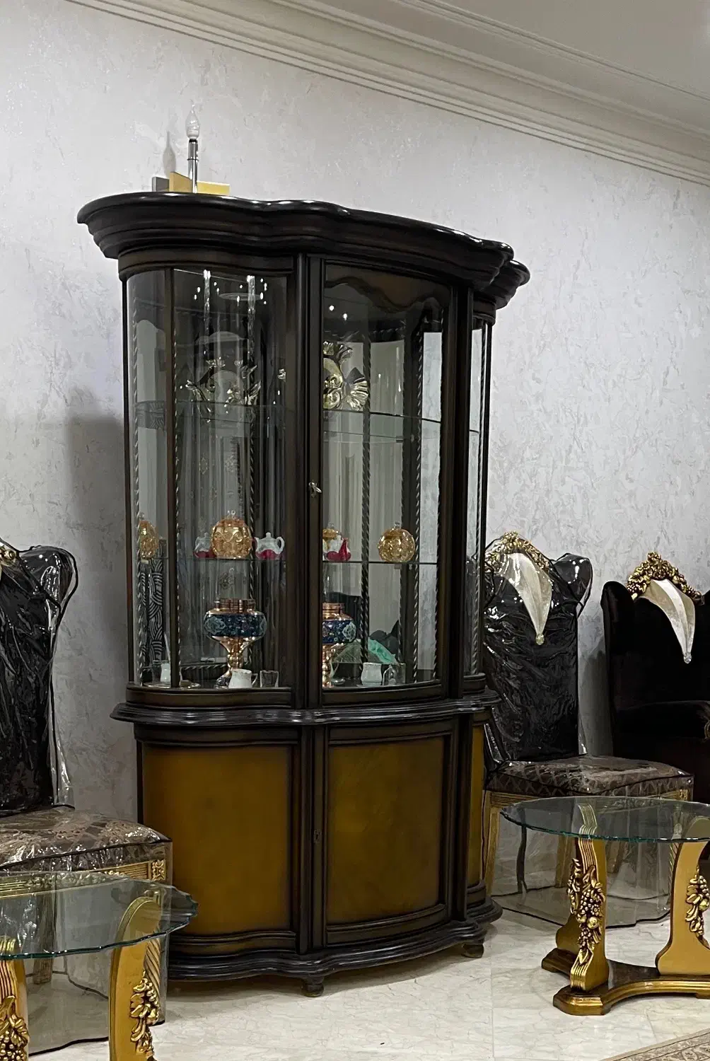 ویترین چوبی|بوفه، ویترین، کنسول|اصفهان, هزارجریب|دیوار