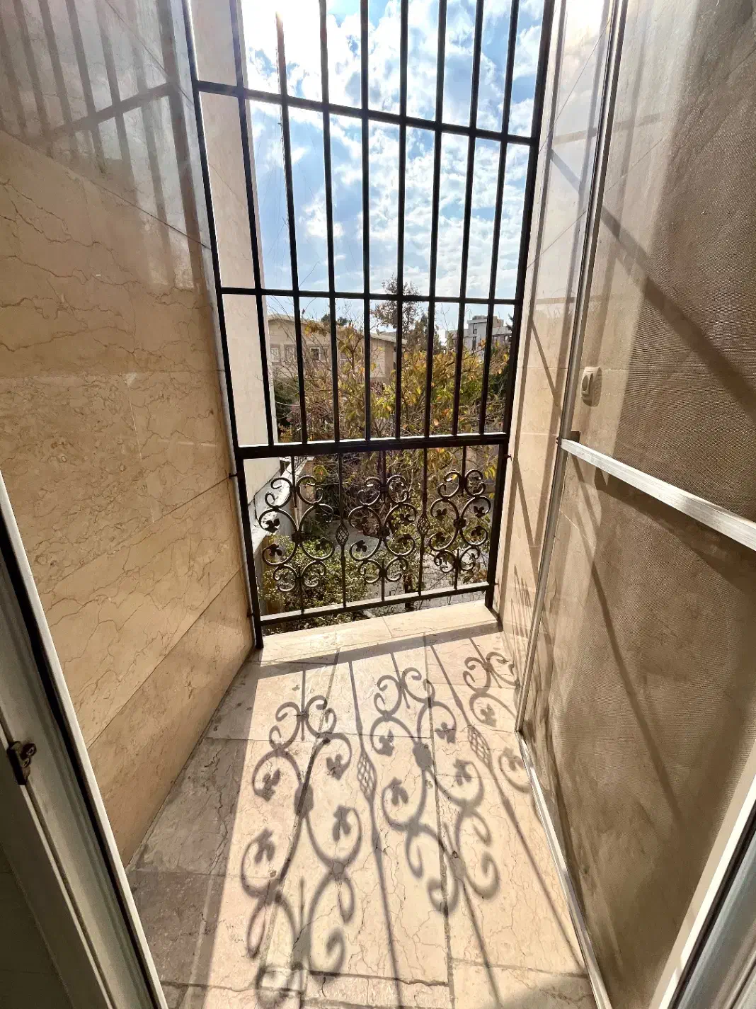 ۷۵متر/ دولت رحمانی/۲خواب/بالکن پاسیو