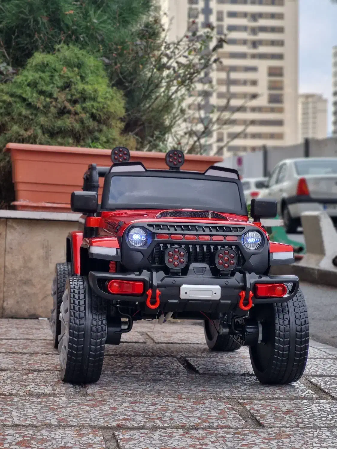 ماشین شارژی جیپ روبیکان فول لایت|اسباببازی|تهران, شهرک صدرا|دیوار