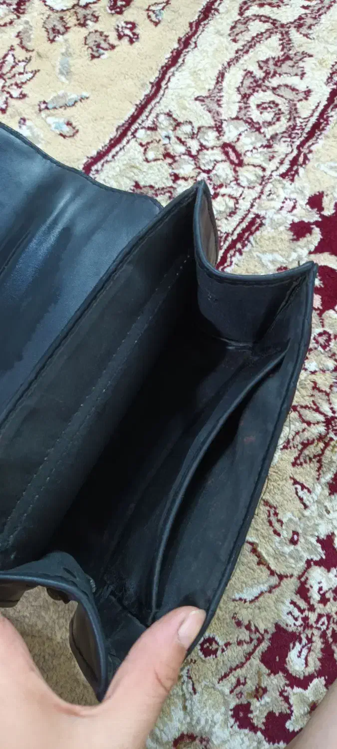 دو عدد کیف|کیف، کفش، کمربند|لنگرود, |دیوار