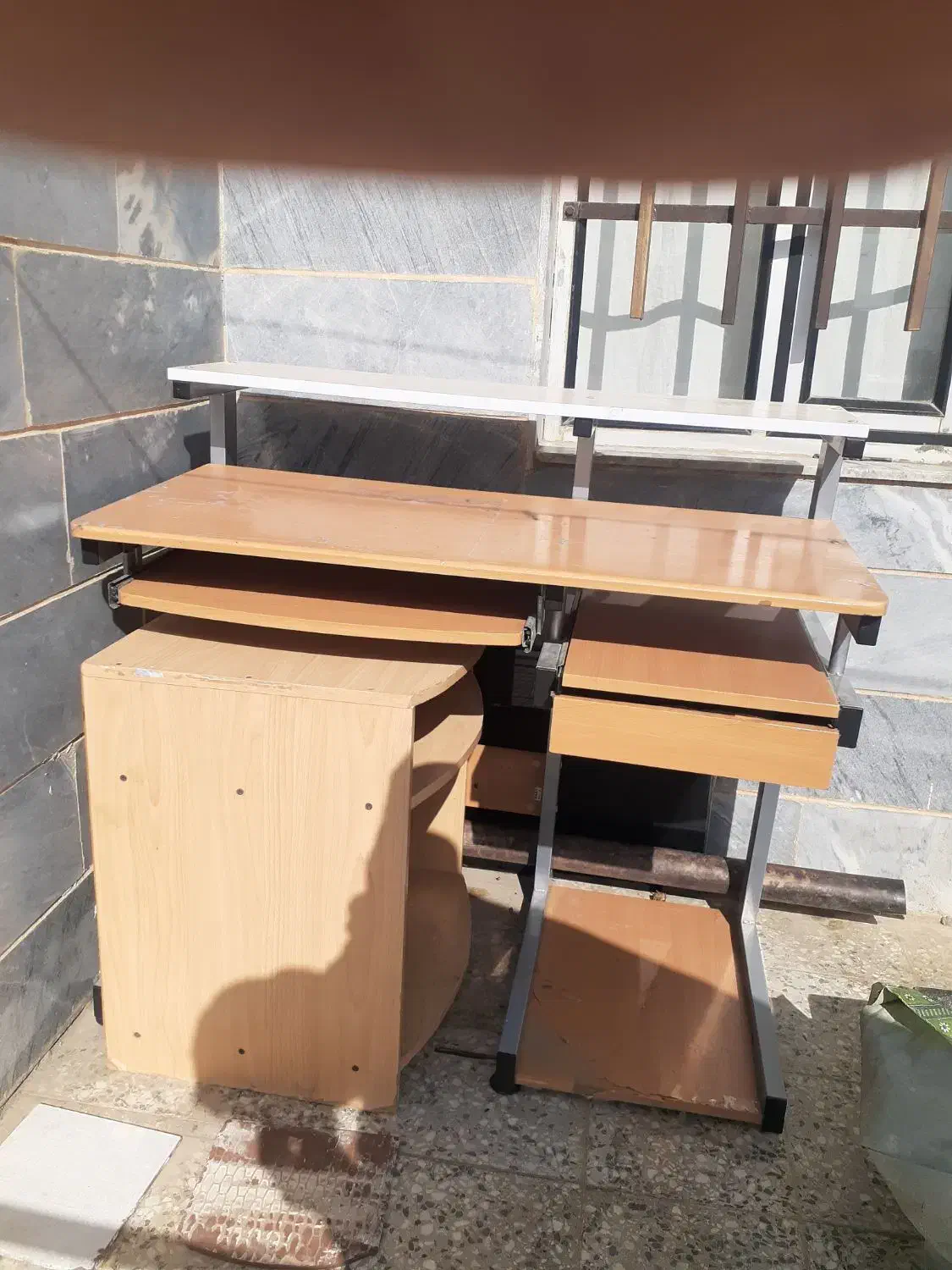 تمیز|میز تحریر و کامپیوتر|ملایر, |دیوار