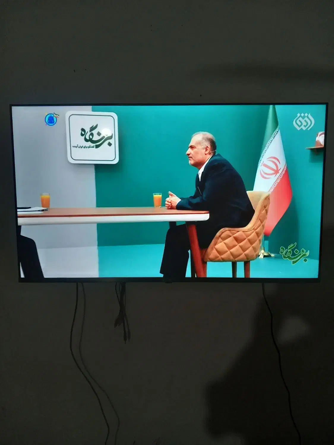 تلویزیون 50 اینچ لایف فورکه و هوشمند هست|تلویزیون و پروژکتور|گرگان, |دیوار