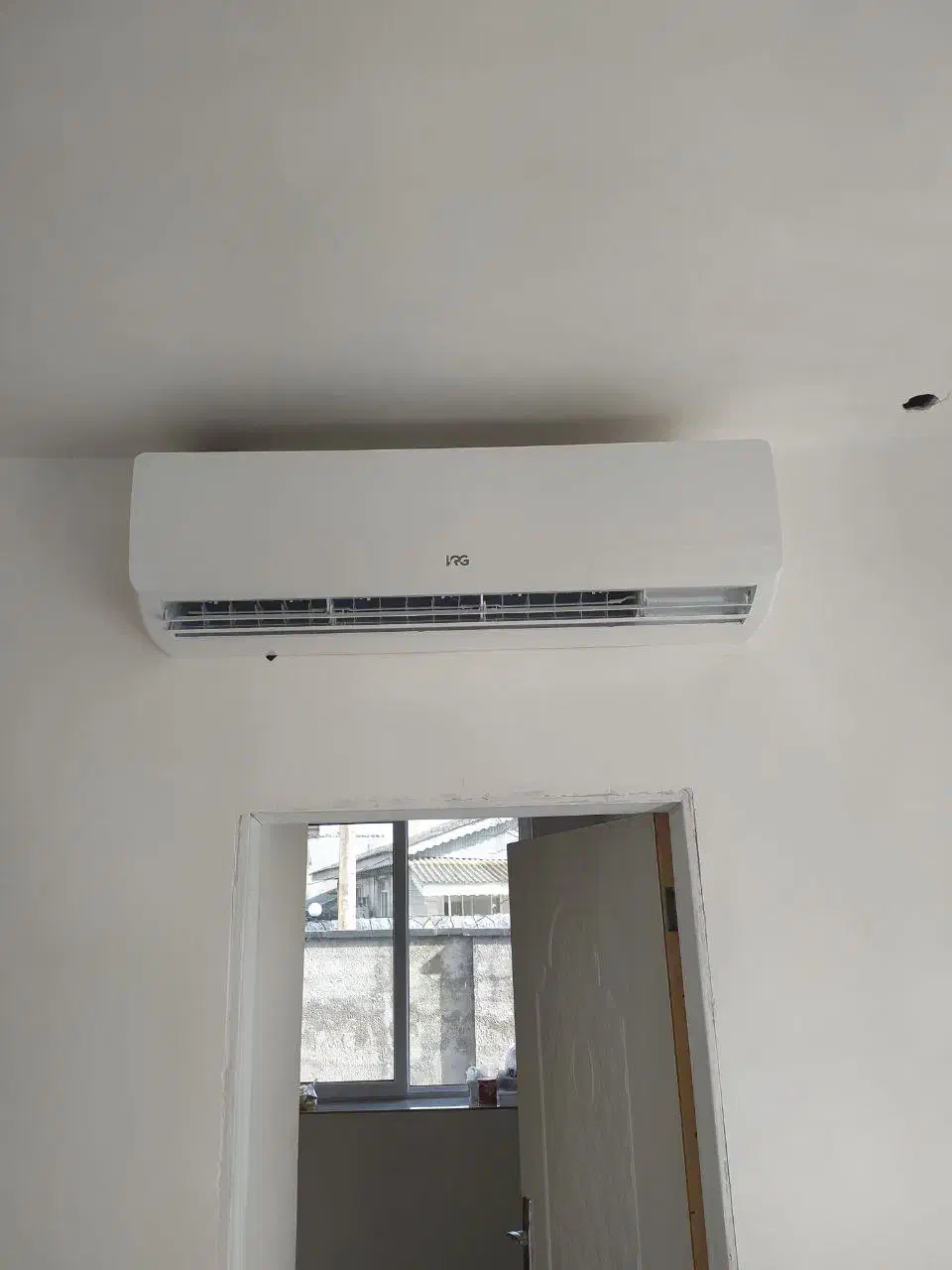 تعمیر و نصب پکیج و کولر گازی|خدمات پیشه و مهارت|رشت, یخسازی|دیوار