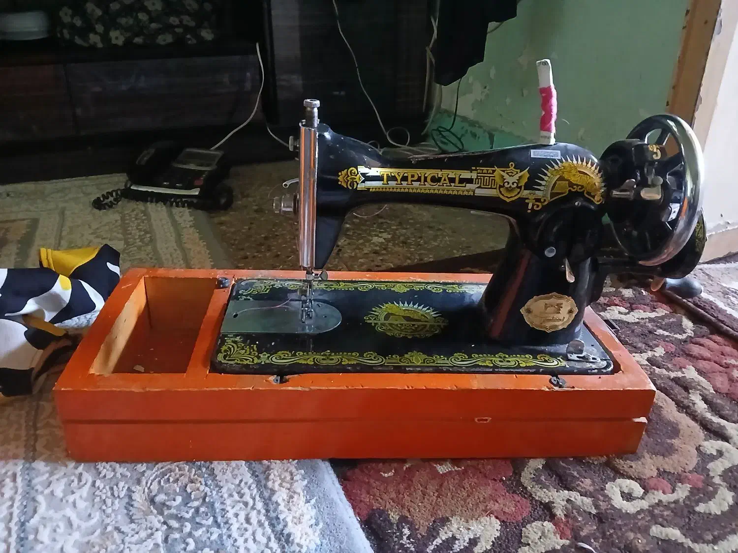 چرخ  خیاطی.شیر نشان|چرخ خیاطی و ریسندگی|شوشتر, |دیوار