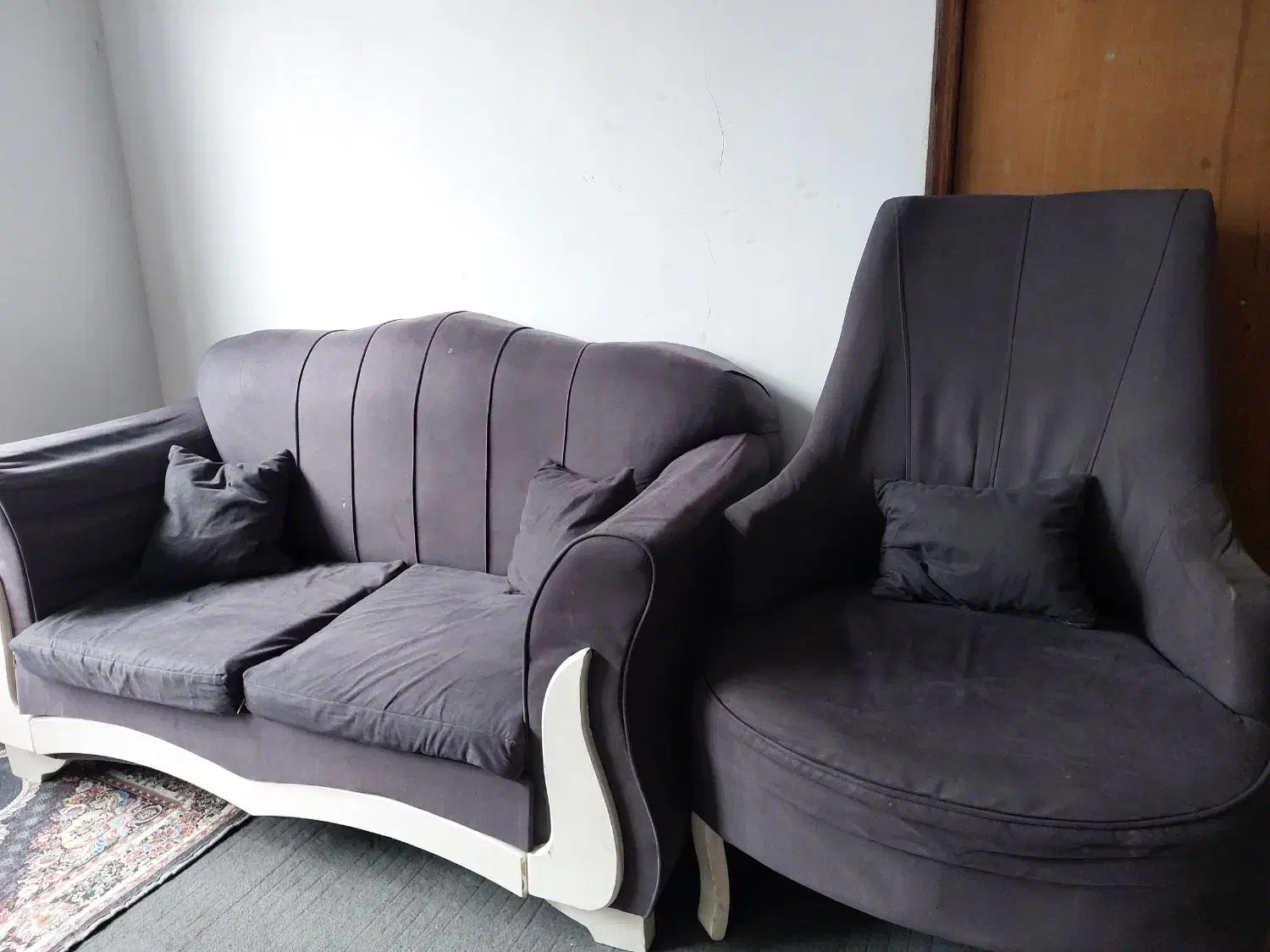 مبل ۴نفره|مبلمان خانگی و میز عسلی|رشت, نخودچر|دیوار