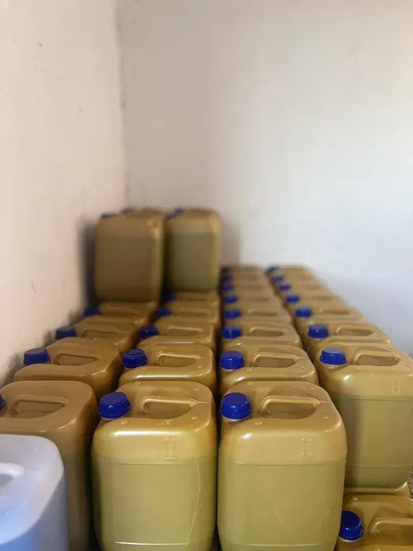 ۱۰لیتری ظرفشویی و لباسشویی|مواد شوینده و دستمال کاغذی|تهران, انبار نفت|دیوار