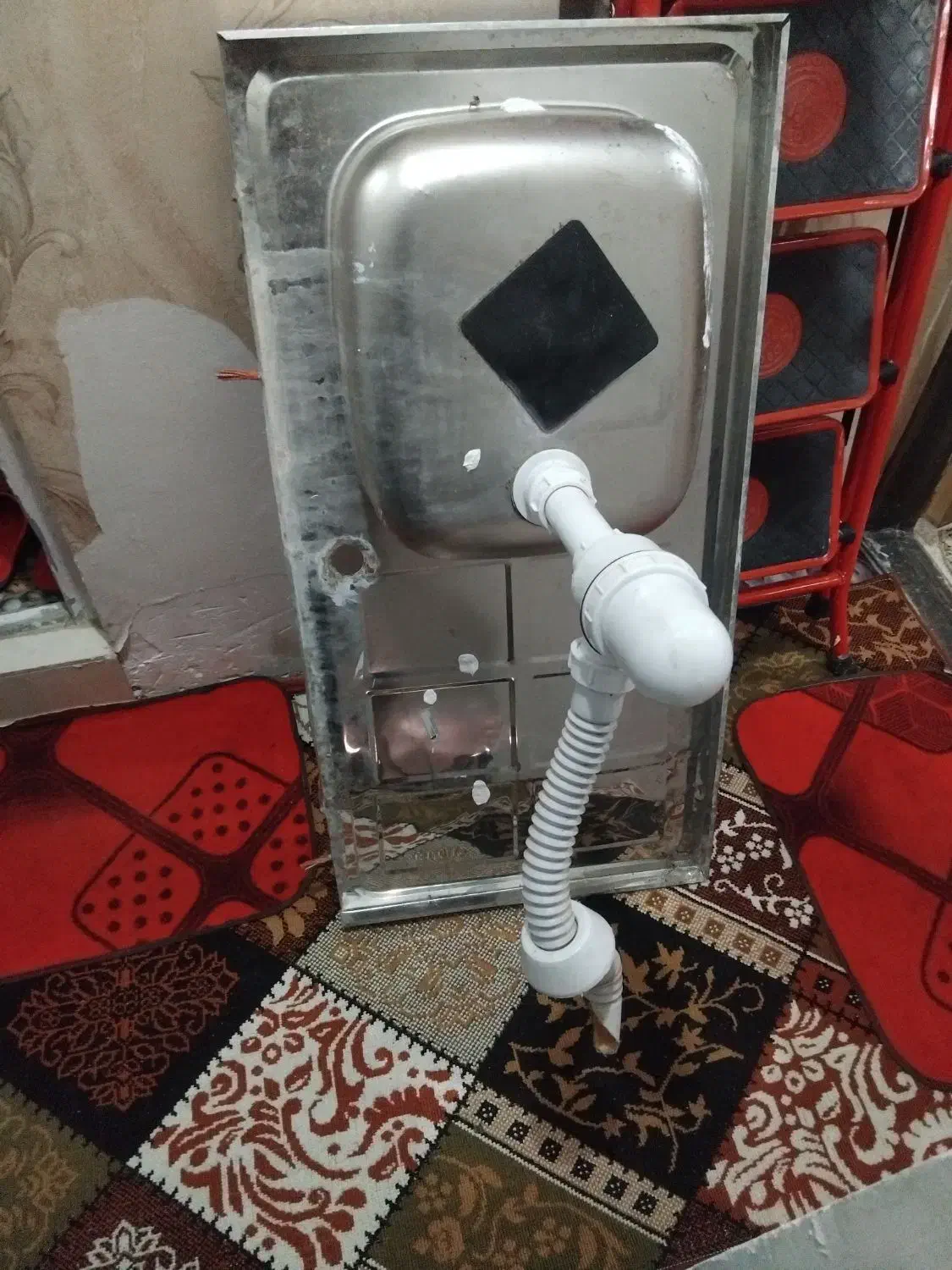 سینگ|آبچکان و نظمدهنده ظروف|رشت, گلسار|دیوار