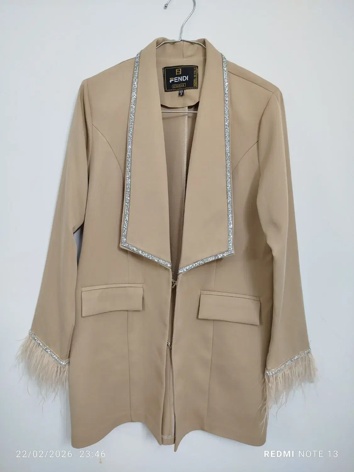 مانتو|لباس|مشهد, طبرسی شمالی|دیوار