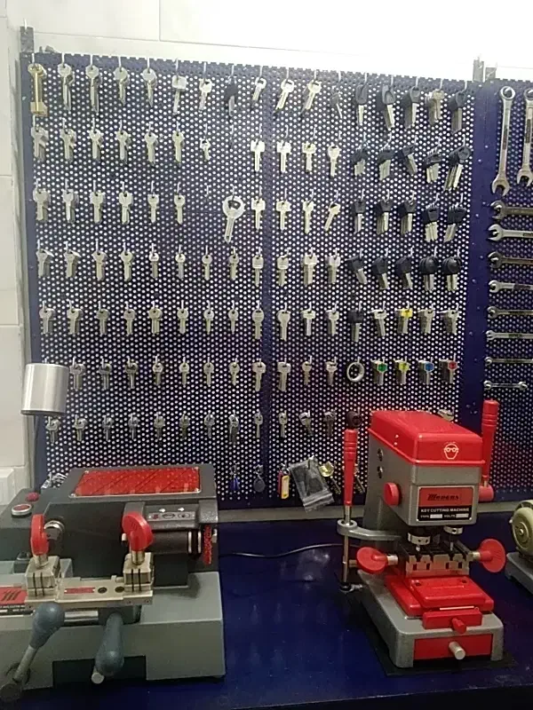 کلید سازی ایمانی|خدمات پیشه و مهارت|کرج, المهدی|دیوار