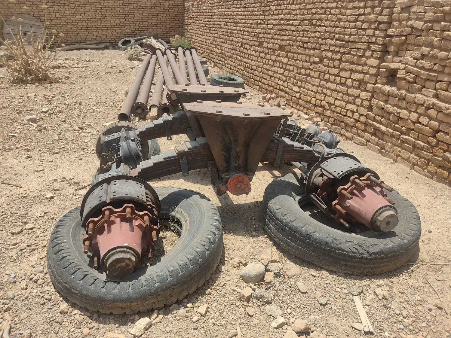 دستگاه محور14تن  عثمان تریلی کفی بونکر تانک کمپرسی|قطعات یدکی و لوازم جانبی|اصفهان, کوی امیریه|دیوار