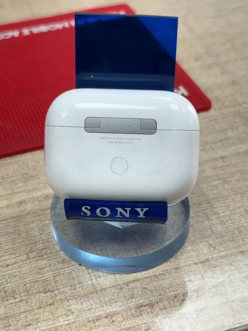 ایرپاد پرو ۲ اصلی در حد تمیز و سالم یک سال کارکرد|لوازم جانبی موبایل و تبلت|چهاردانگه (تهران), |دیوار