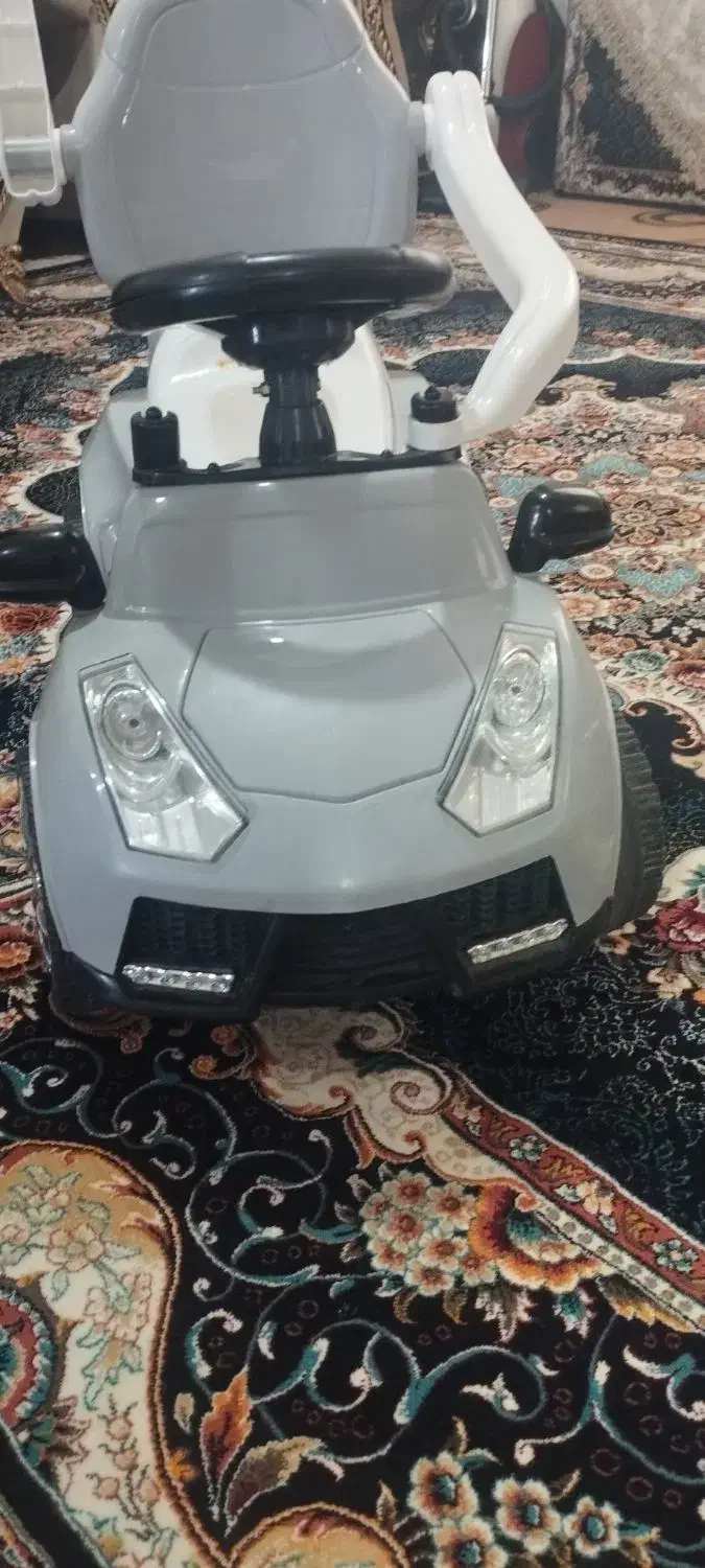 ماشین و سه چرخه کودک سالم بدون شکستگی|کالسکه و لوازم جانبی|لالجین, |دیوار