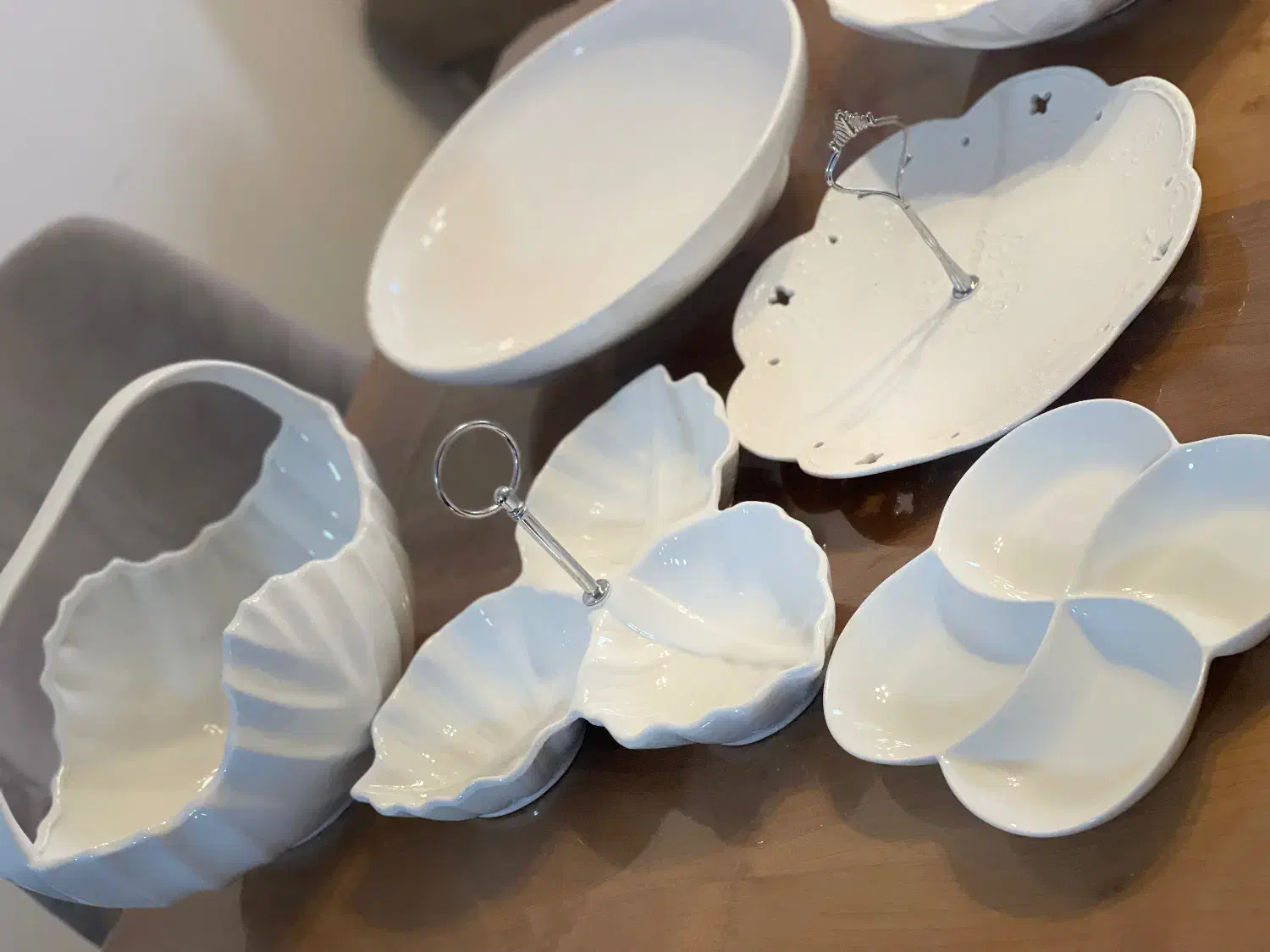 ظروف پذیرایی|ظروف سرو و پذیرایی|شیراز, کوشک میدان|دیوار