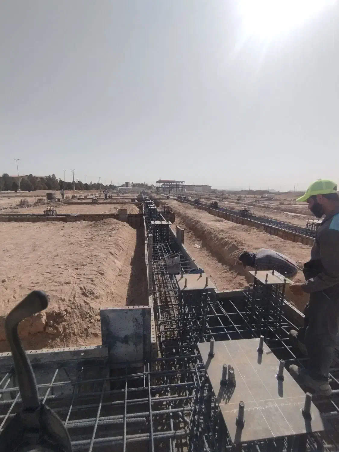 آرماتوربندی سقف فنداسیون استخر و دیوار برشی|خدمات پیشه و مهارت|لواسان, |دیوار