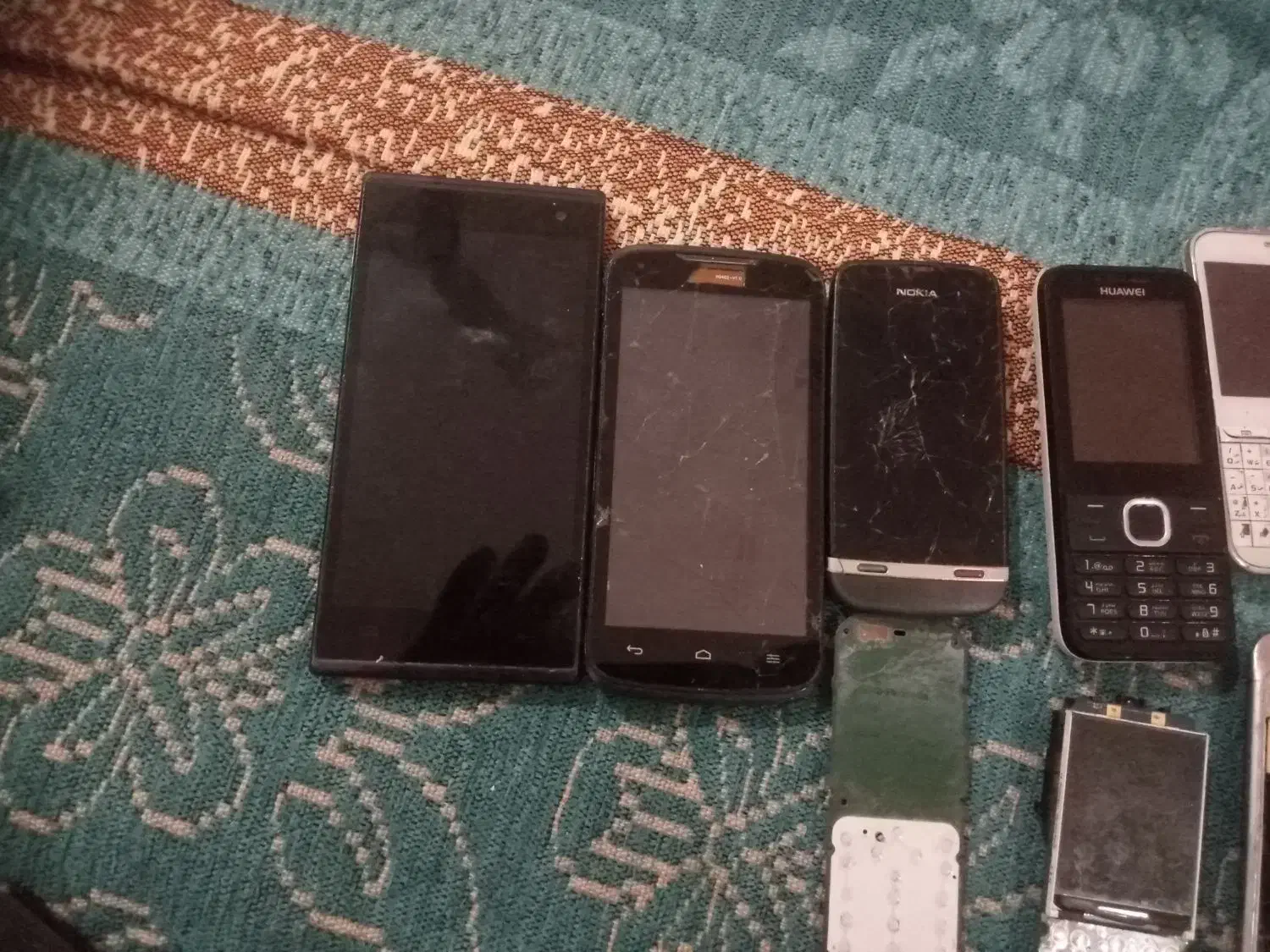 گوشی نیاز به تعمیر|موبایل|سراوان, |دیوار