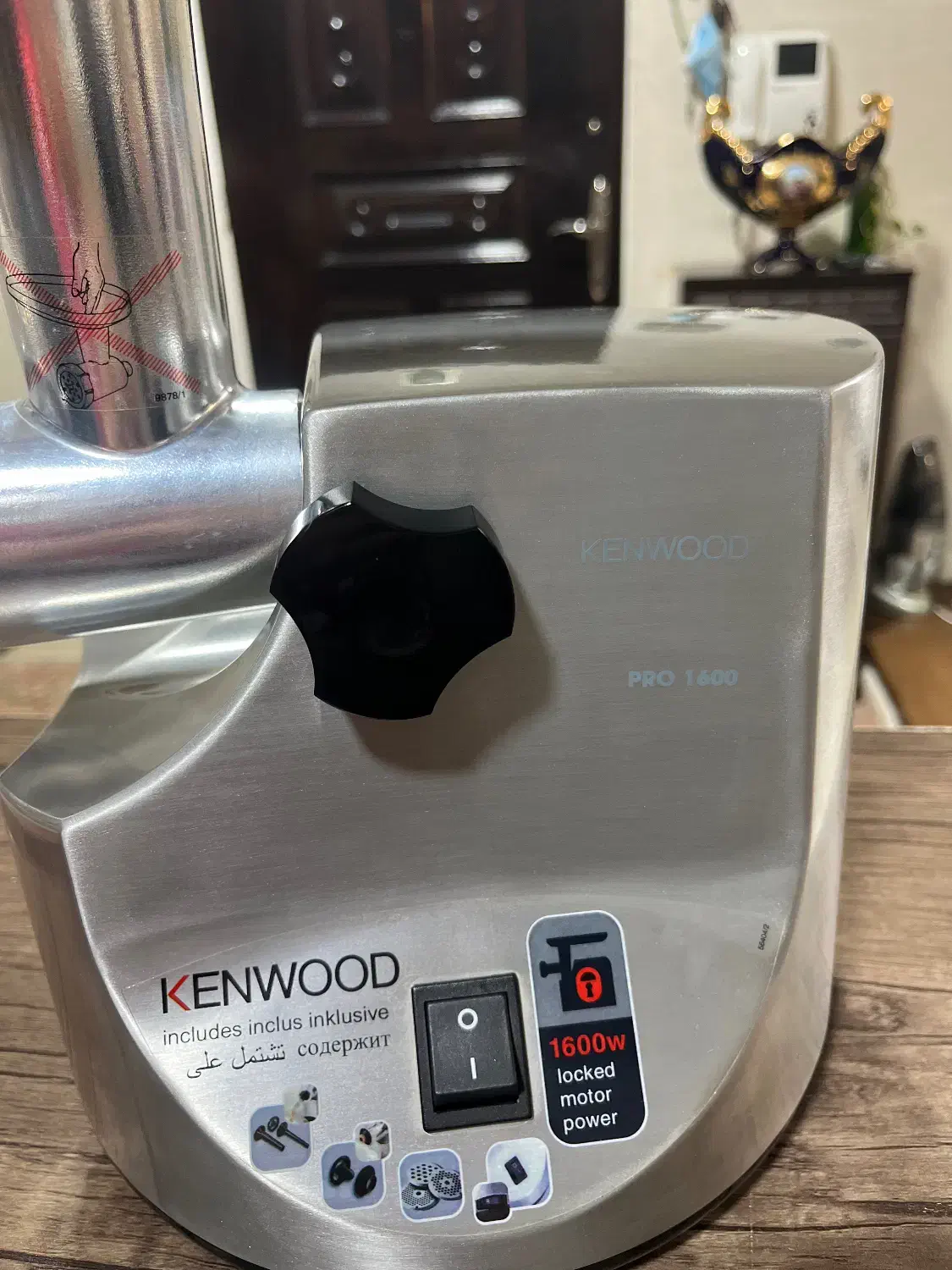 چرخ گوشت کنوود نو(استفاده نشده) قیمت۶،۰۰۰،۰۰۰تومان|خردکن، آسیاب، غذاساز|تهران, افسریه شمالی|دیوار