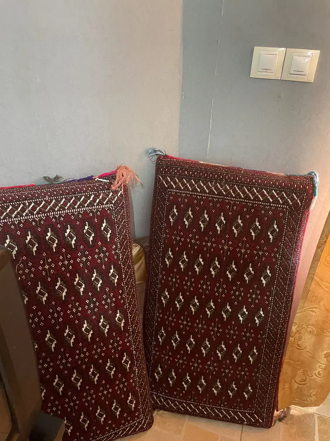 پشتی سالم|پشتی|امام, |دیوار