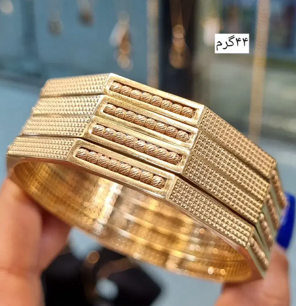 طلا در حد نو 100 بالای تابلو|جواهرات|خرمشهر, |دیوار