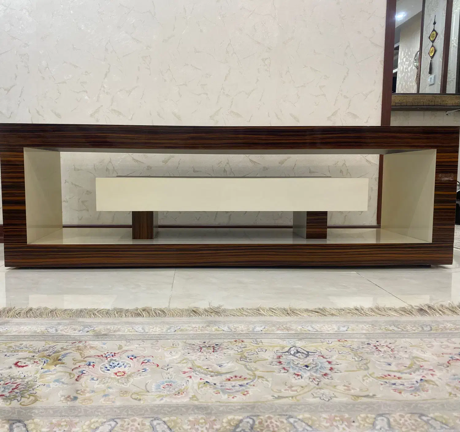 میز تلویزیون درحد نو|میز تلویزیون|اندیشه, شهرک کوثر|دیوار