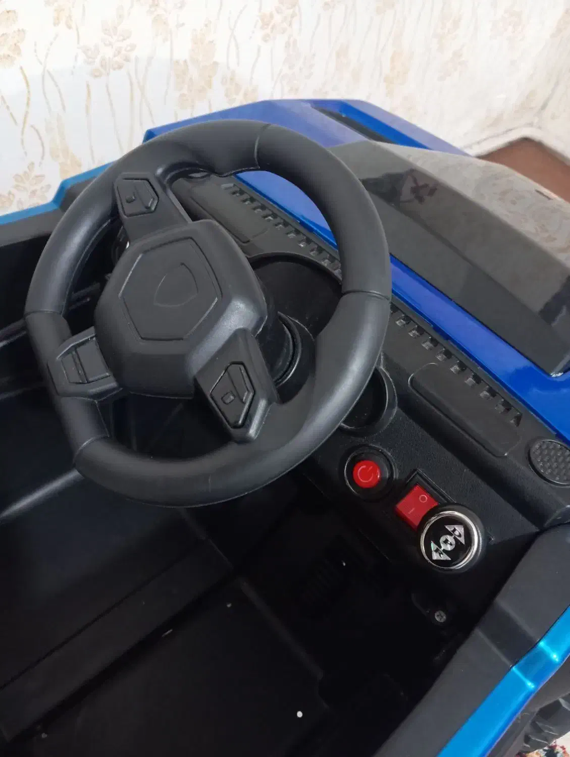 ماشین شارژی|اسباب و اثاث بچه|ماکو, |دیوار