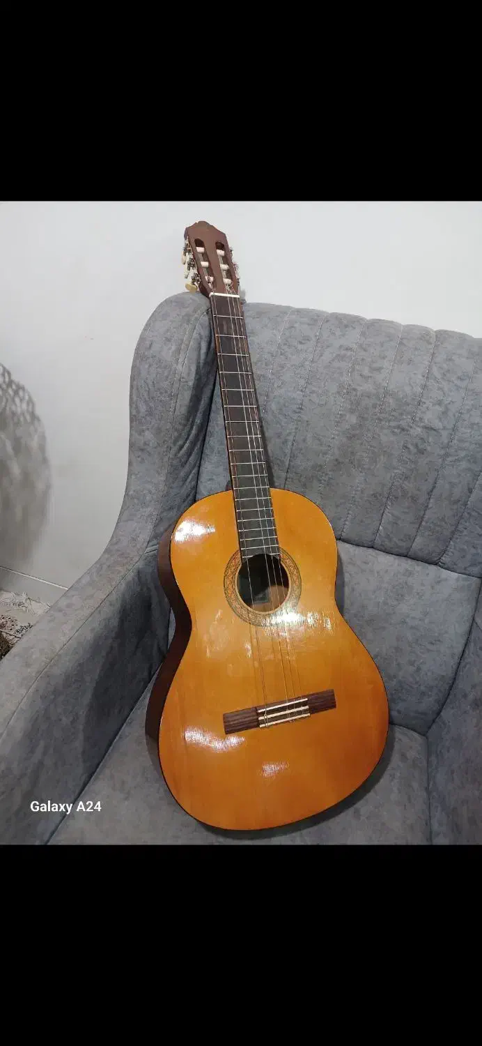 گیتار Yamaha c40|گیتار، بیس، امپلیفایر|همدان, |دیوار