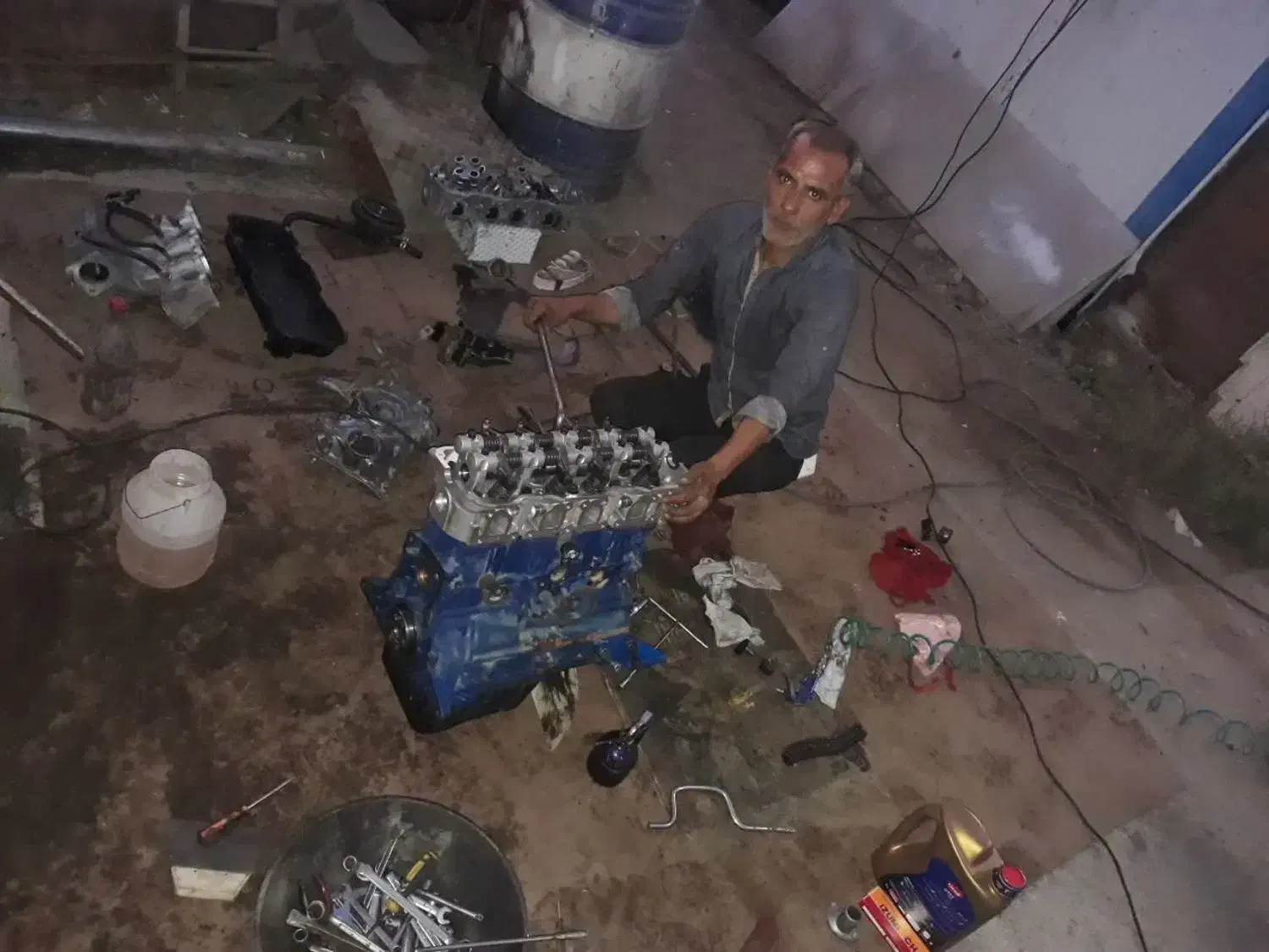 مکانیک سیار مکانیک انواع ماشین و نیسان|خدمات موتور و ماشین|قم, ولیعصر|دیوار