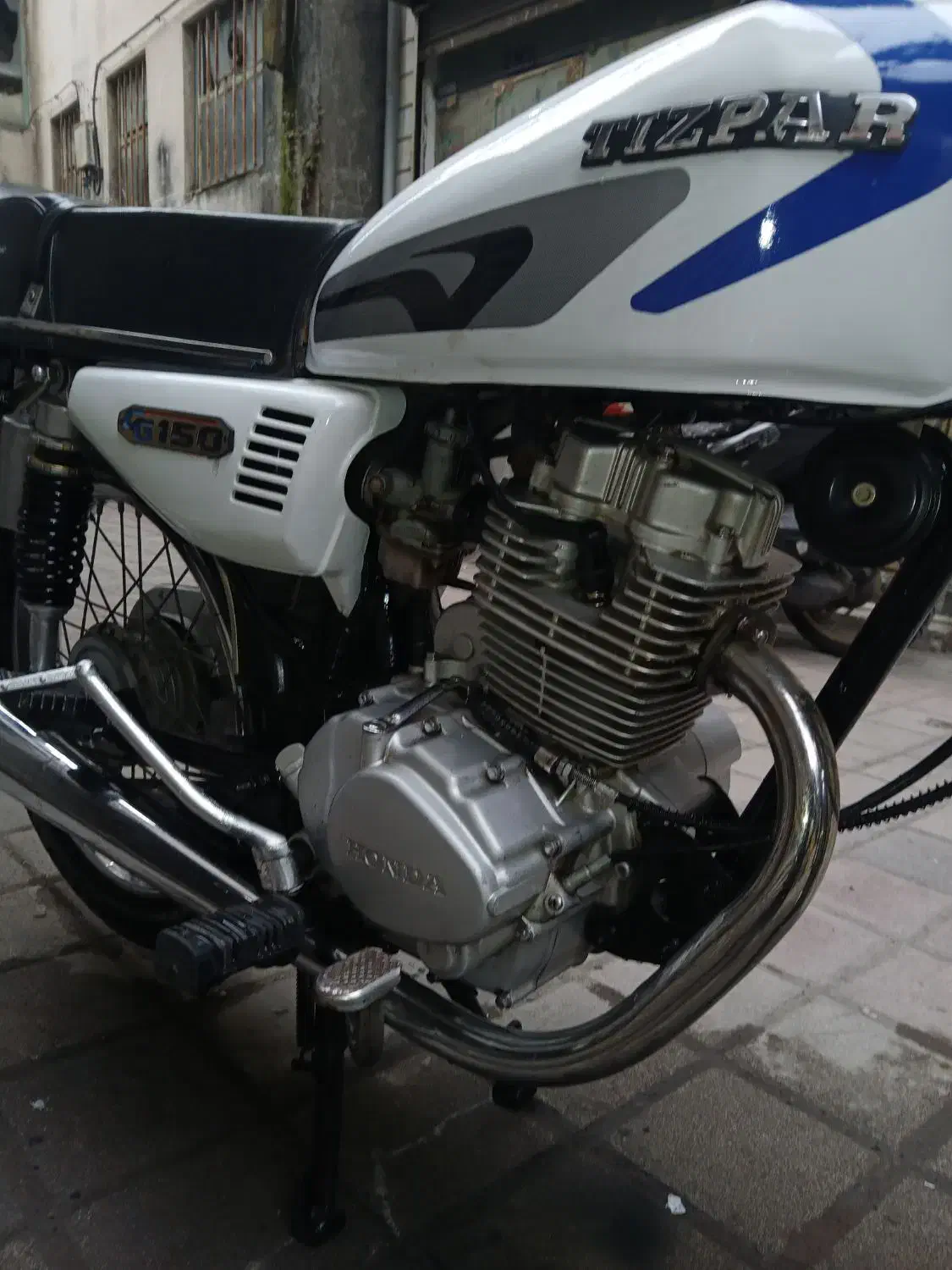 هوندا ۱۵۰ فابریکی و لای زرورقی|موتورسیکلت|رشت, بازار|دیوار