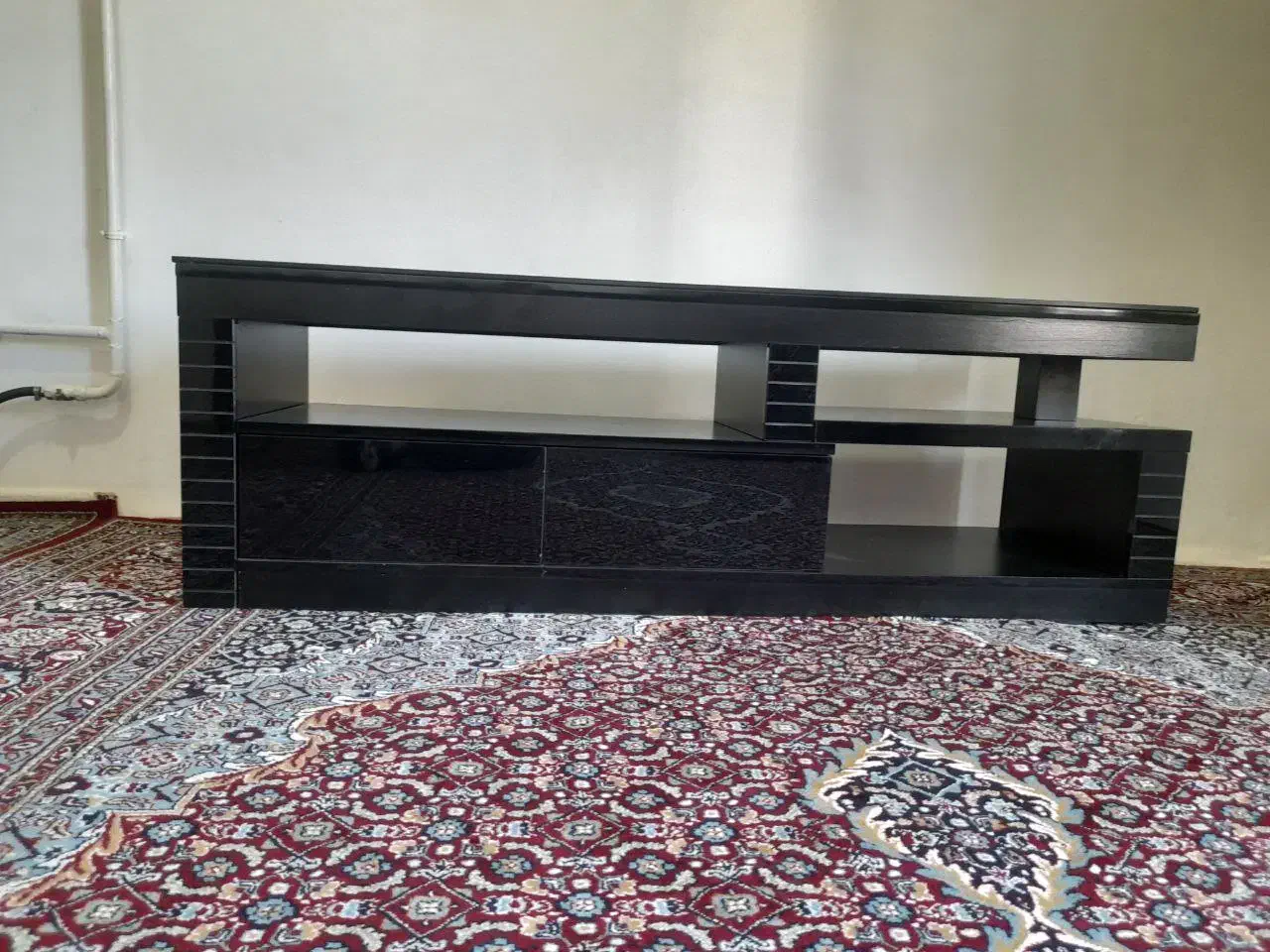 میز تلویزیون هایگلاس دو حالته|میز تلویزیون|سقز, |دیوار