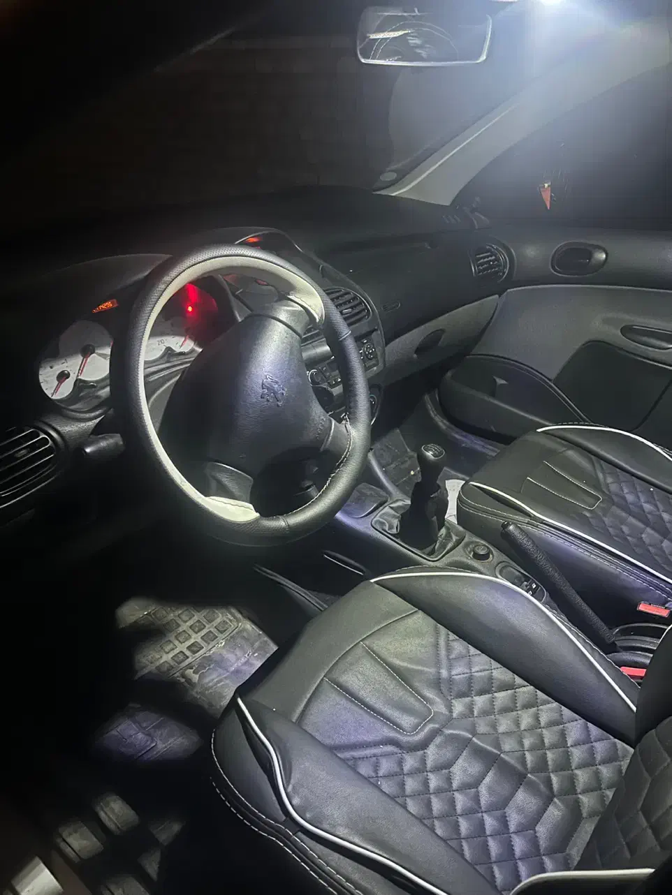 پژو ۲۰۶ تیپ ۳ بیرنگ|خودرو سواری و وانت|خان ببین, |دیوار