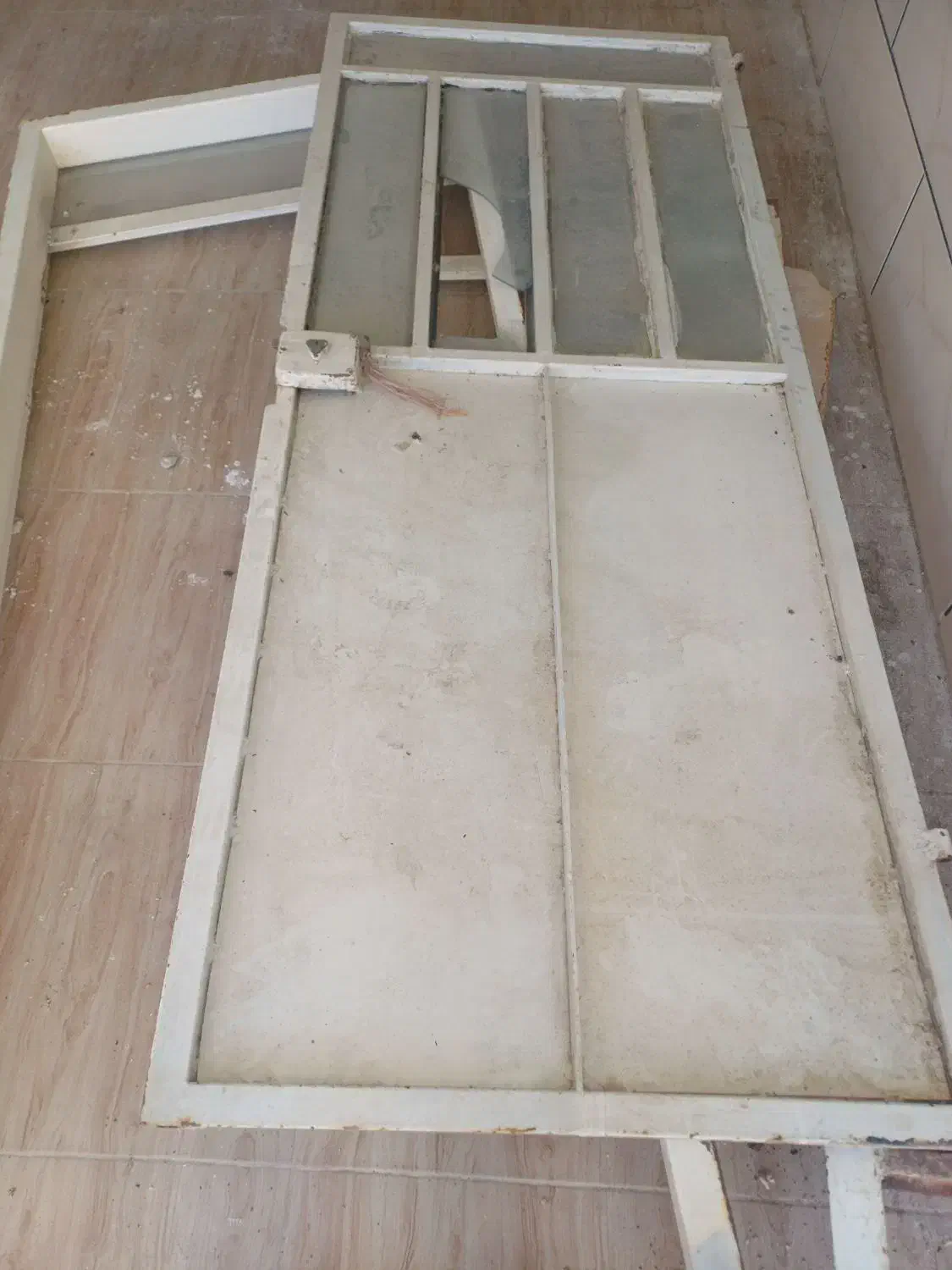 درب اهنی|مصالح و تجهیزات ساختمان|مرودشت, فاز دوم شهرک فرهنگیان|دیوار