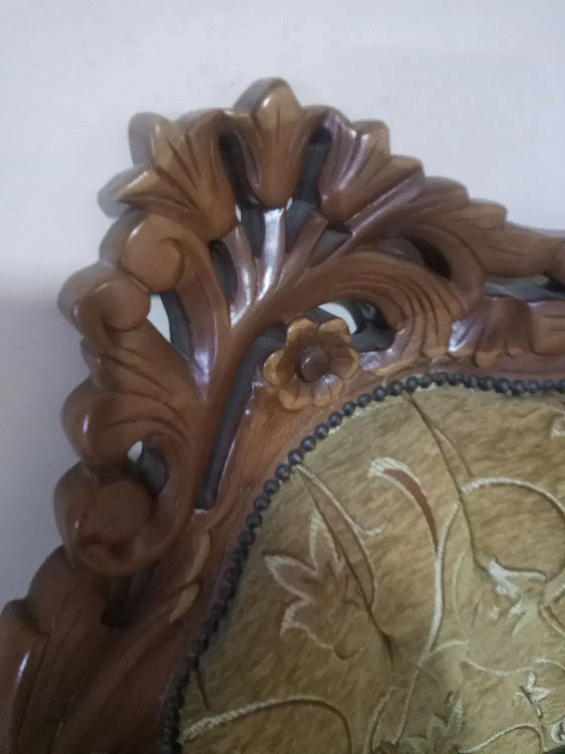 مبل دست دوم چوب گردو|مبلمان خانگی و میز عسلی|سلماس, |دیوار