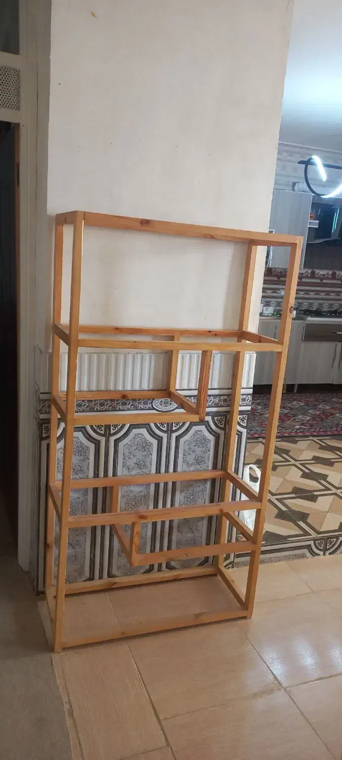 استند،استند چوبی،چوب،دکور.شلف|صنایع دستی و سایر لوازم تزئینی|شیراز, شهرک سراج|دیوار