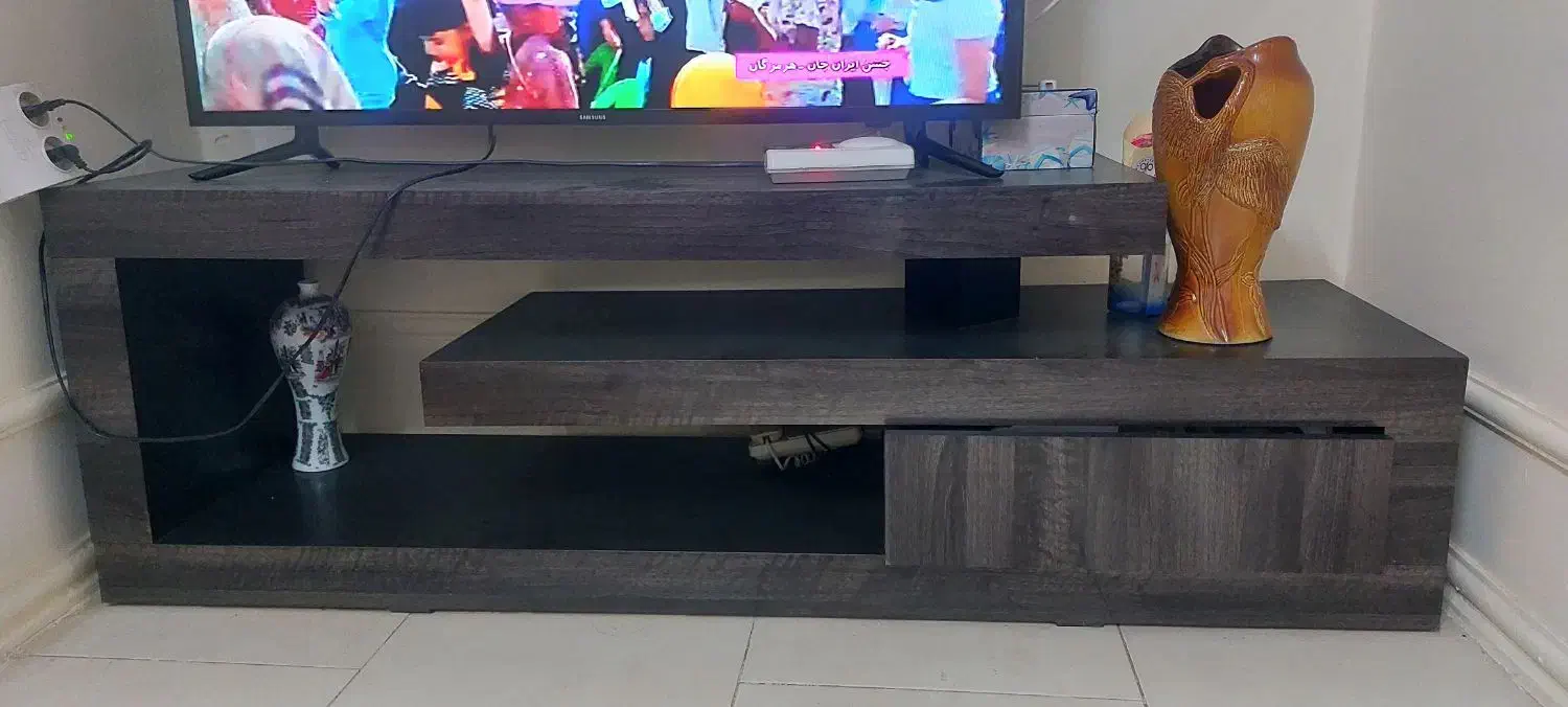 میز تلویزیون|میز تلویزیون|مشهد, مشکینی (شهرک غرب)|دیوار