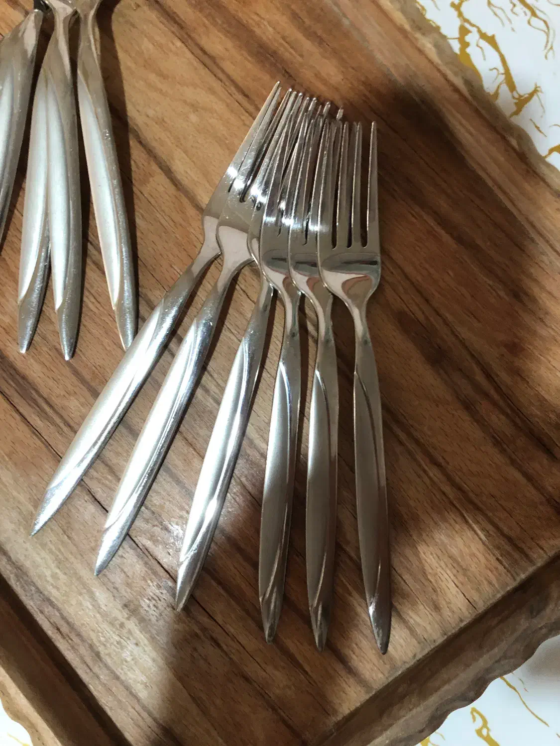 قاشق و چنگال استیل و سینی و تخته گوشت چوبی|ظروف سرو و پذیرایی|کرج, فاز ۲ مهرشهر|دیوار