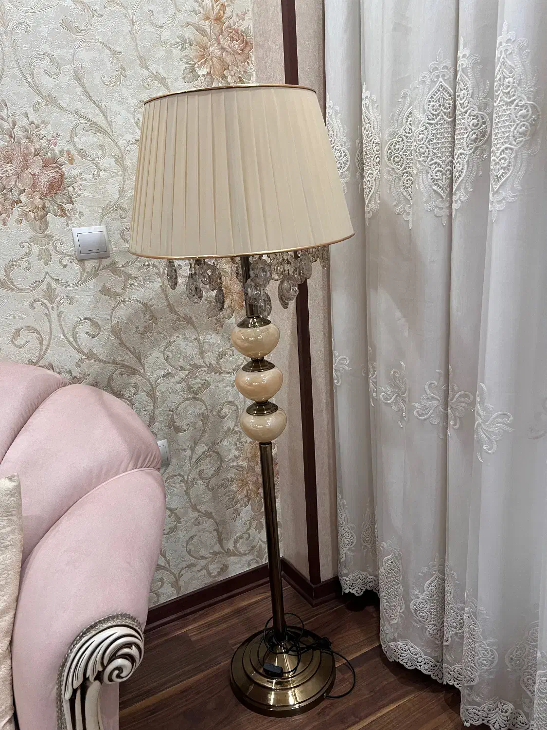 اباژور قدی کاملا نو|چراغ خواب و آباژور|گرگان, |دیوار