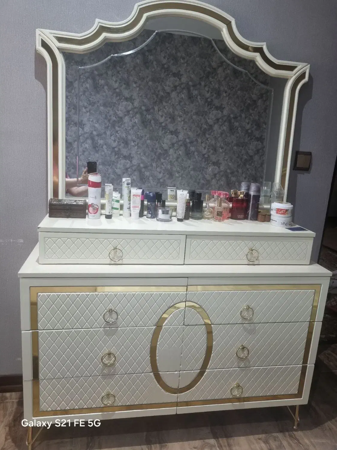 تخت دو نفره|تخت و سرویس خواب|نظرآباد, نظرآباد|دیوار