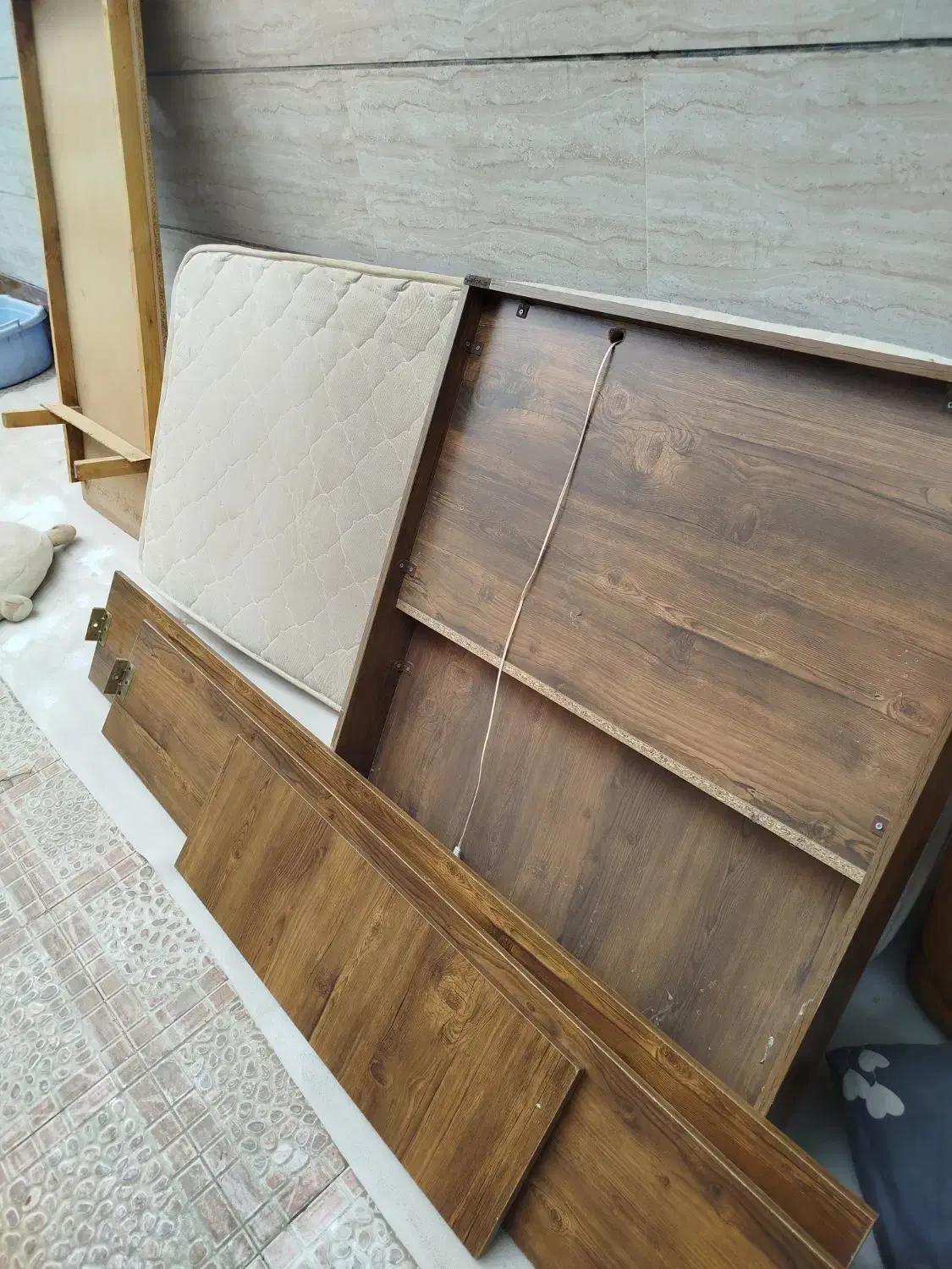 تخت یک نفره|تخت و سرویس خواب|آبادان, |دیوار