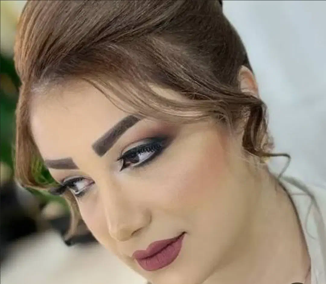 اف ویژه کراتین میکاپ شینیون مژه اکستیشن مو و|خدمات آرایشگری و زیبایی|کرمان, |دیوار