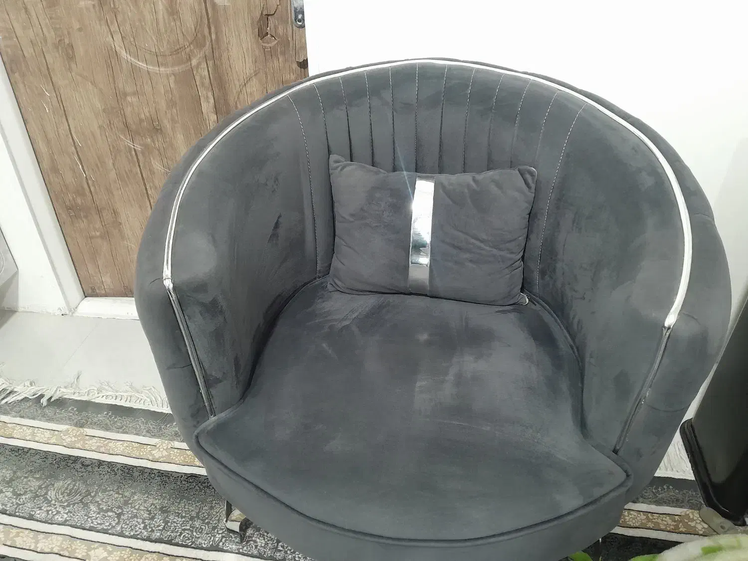 مبل چستر ۸|مبلمان خانگی و میز عسلی|بومهن, |دیوار