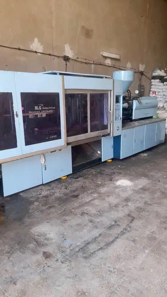 دستگاه تزریق پلاستیک ۲۶۰تن blgشرکتی|ماشینآلات صنعتی|تهران, اتحاد|دیوار