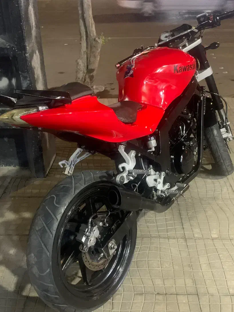 موتور سنگین هیوسانگ جفت سیلندر ۲۵۰|موتورسیکلت|تهران, حر|دیوار