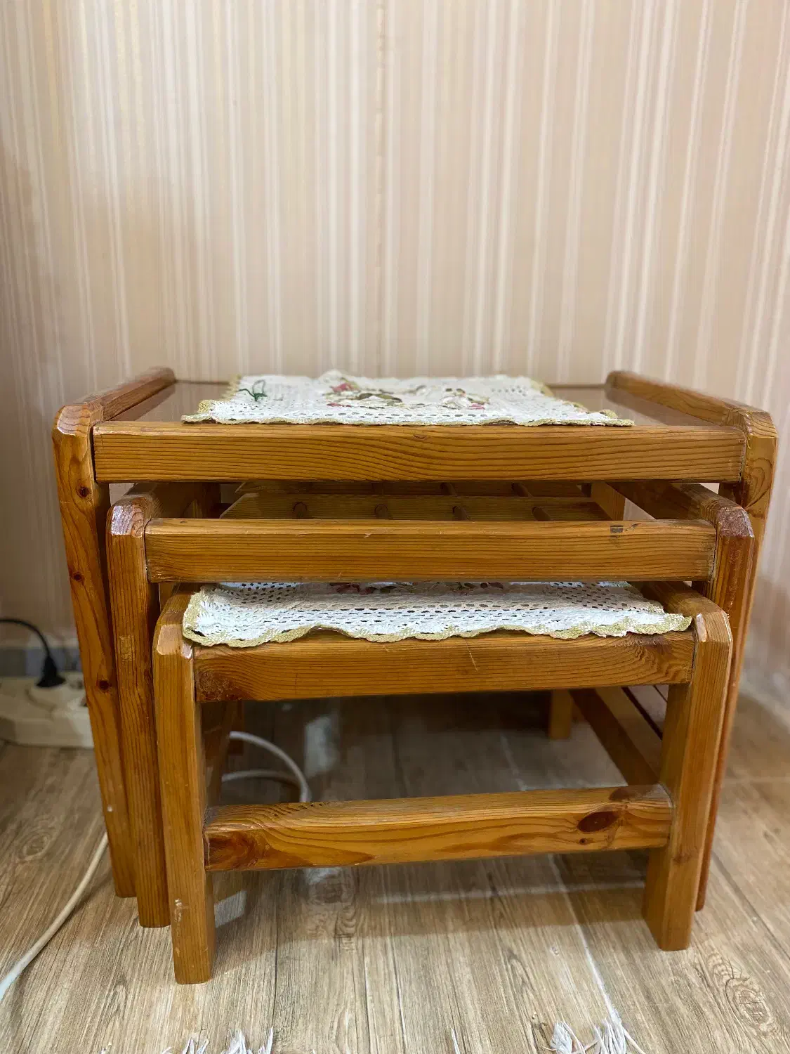 میز عسلی|مبلمان خانگی و میز عسلی|سرخنکلاته, |دیوار