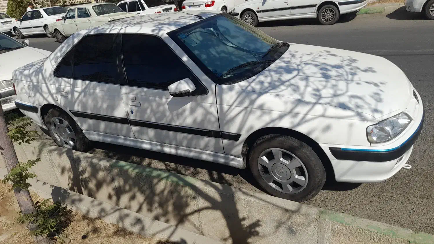 پرشیا در حد صفر کم کارکرد|خودرو سواری و وانت|اندیشه, اندیشه فاز ۱|دیوار