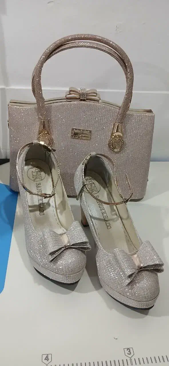 ست کیف وکفش شیک مجلسی قیمت مناسب|کیف، کفش، کمربند|بیرجند, |دیوار