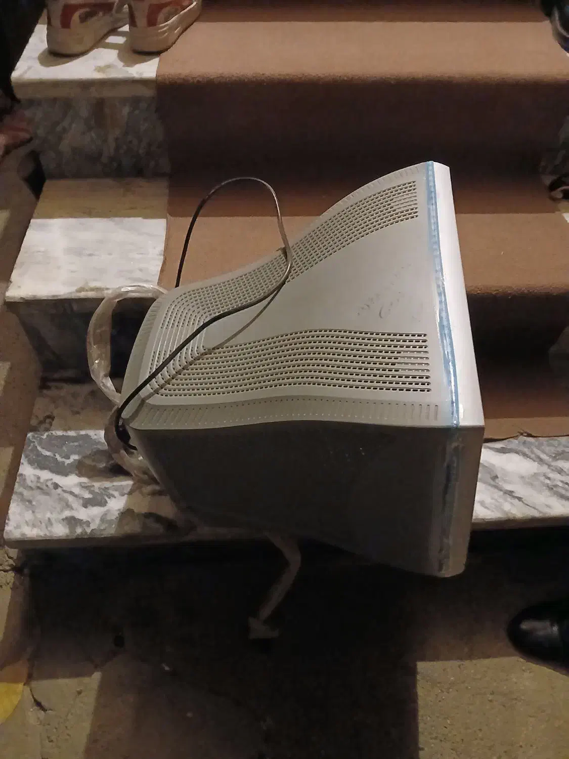 مانیتور|رایانه رومیزی|الشتر, |دیوار