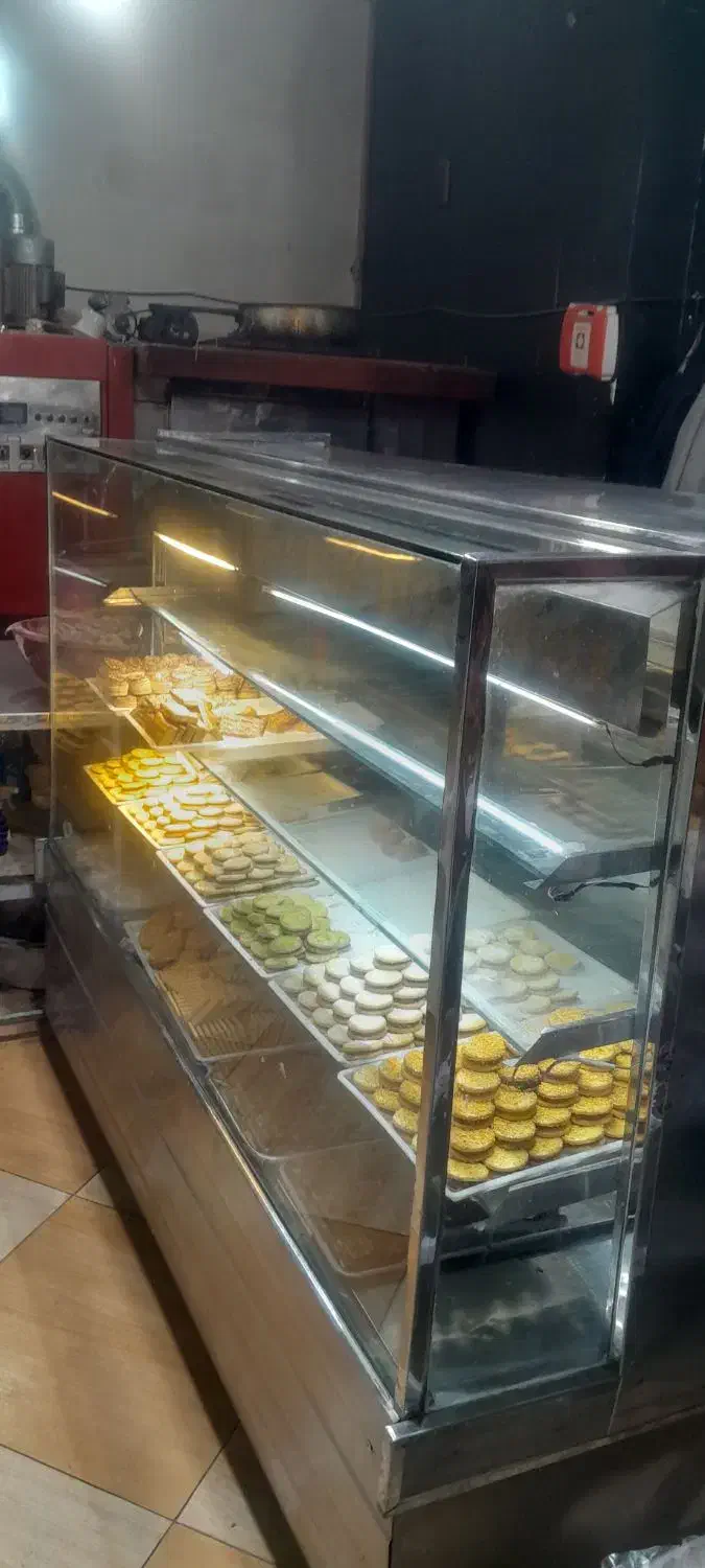 یک عدد ویترین قنادی|فروشگاه و مغازه|اردبیل, |دیوار